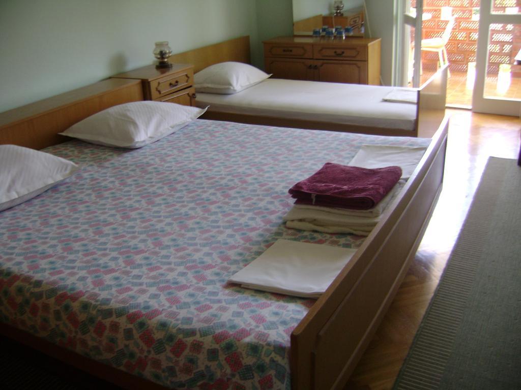 Apartments Aneva Baška Chambre photo